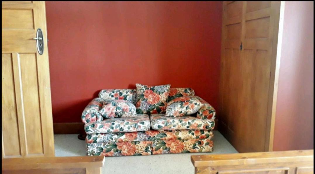 100 Year Old English Character House Hotel Timaru Bagian luar foto
